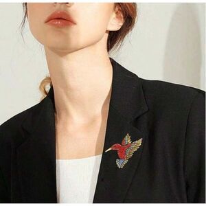 Red Hummingbird Brooch